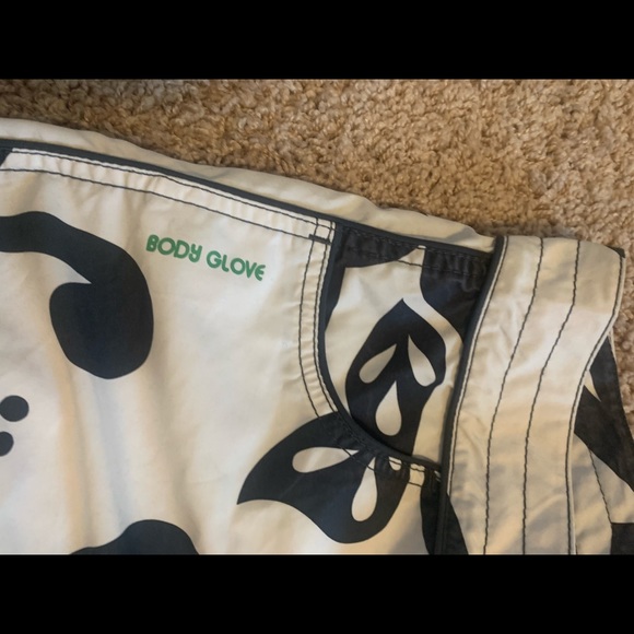 Body Glove Swim Shorts. New w/out tag - Picture 9 of 9